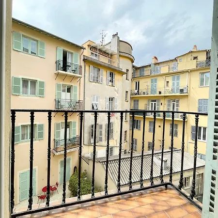 Lejlighed Avec Balcon Et Clim Centre De Nice